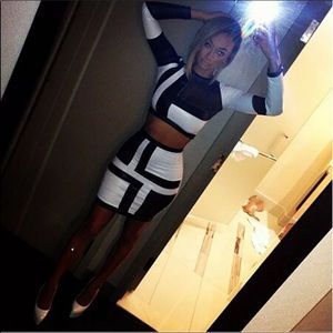 Black and white out fit never worn